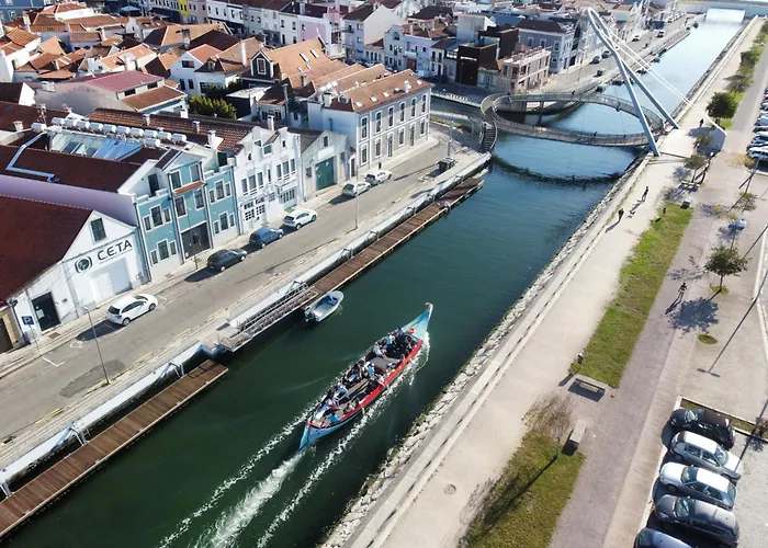 A Proa Do Moliceiro Canal - Aurea Sunny Terrace Aveiro